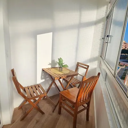 Apartamento Gamboa - *